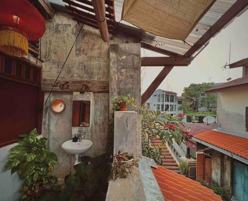 Leju 21 樂居 Explore Malacca From A Riverside House Extérieur photo